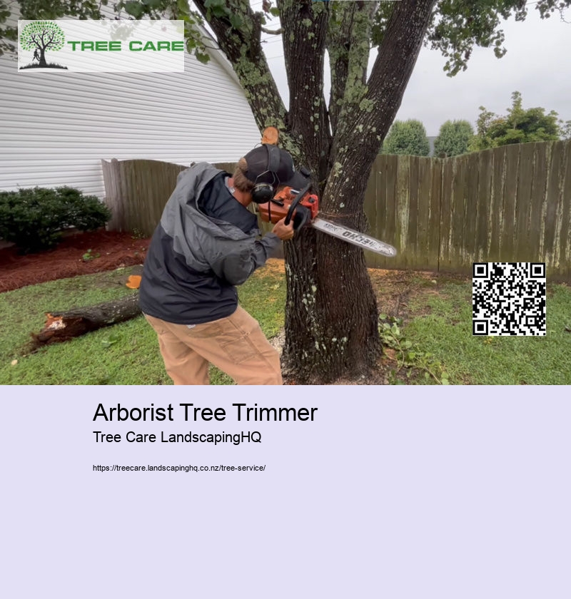 Arborist Tree Trimmer
