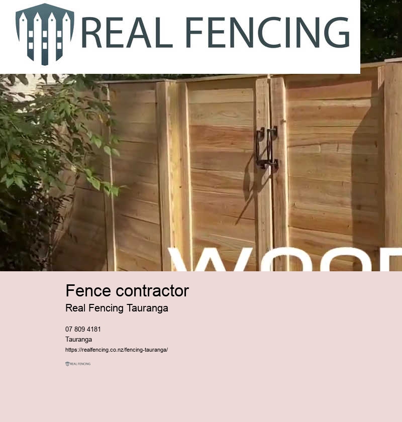 Pool fence contractor